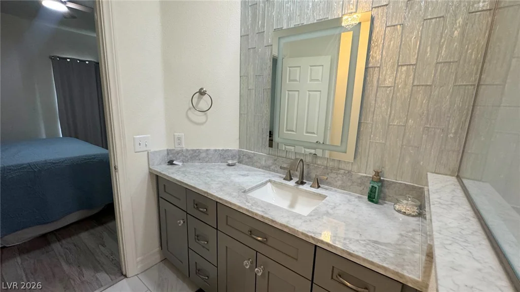 8304 Apple Glaze, Las Vegas, NV 89145