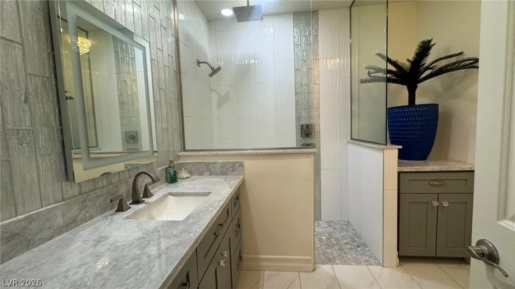 8304 Apple Glaze, Las Vegas, NV 89145