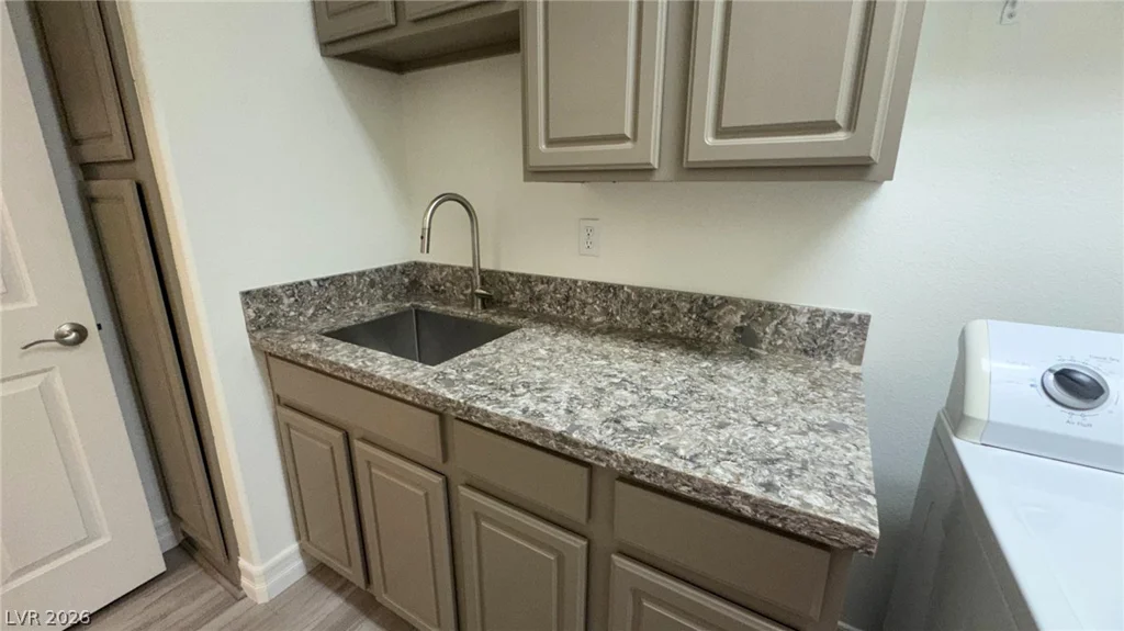 8304 Apple Glaze, Las Vegas, NV 89145
