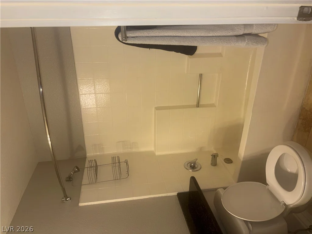 210 Flamingo, Las Vegas, NV 89169