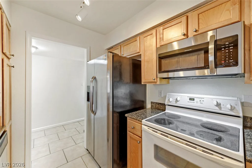 769 Oakmont, Las Vegas, NV 89109
