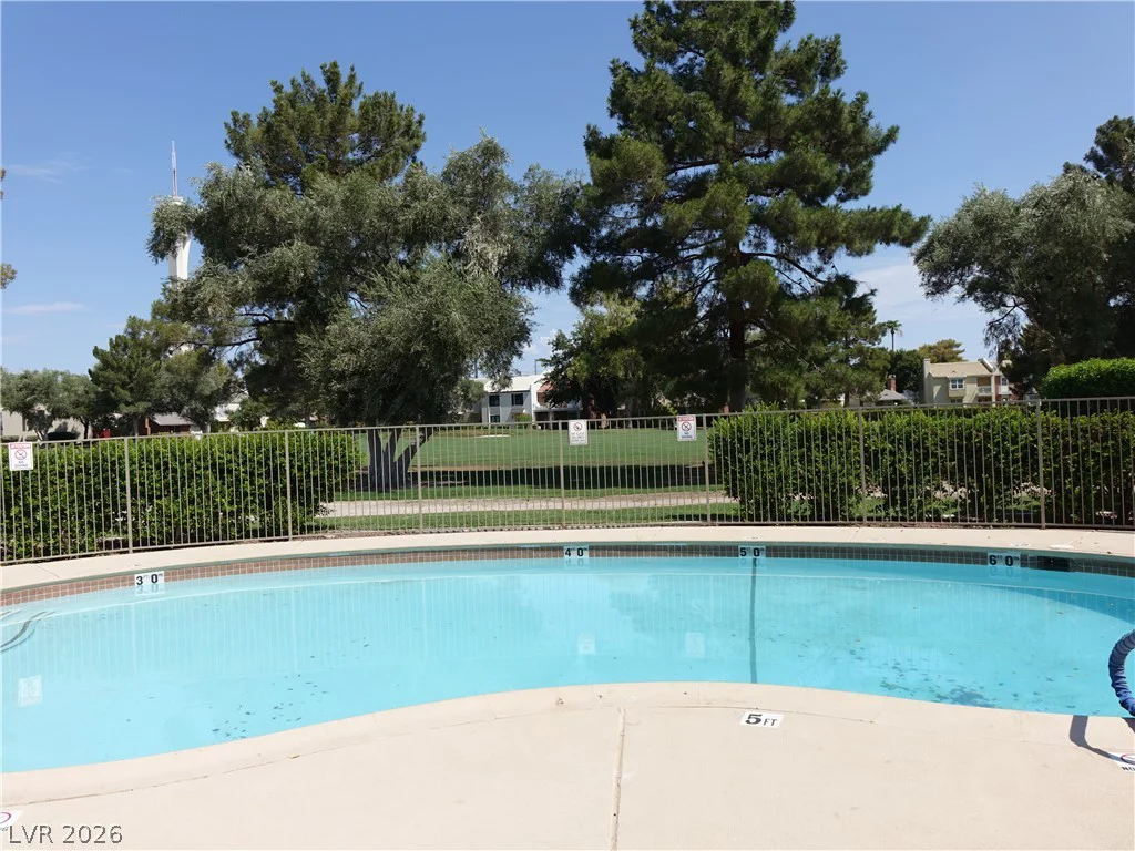 769 Oakmont, Las Vegas, NV 89109