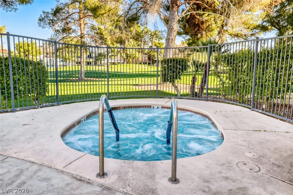 769 Oakmont, Las Vegas, NV 89109