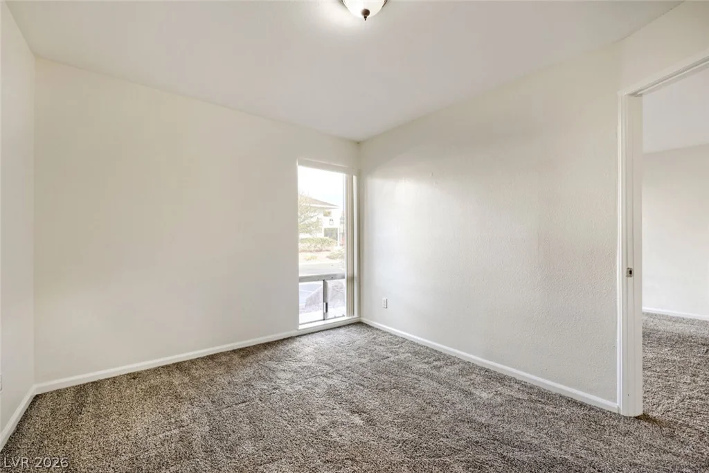 769 Oakmont, Las Vegas, NV 89109