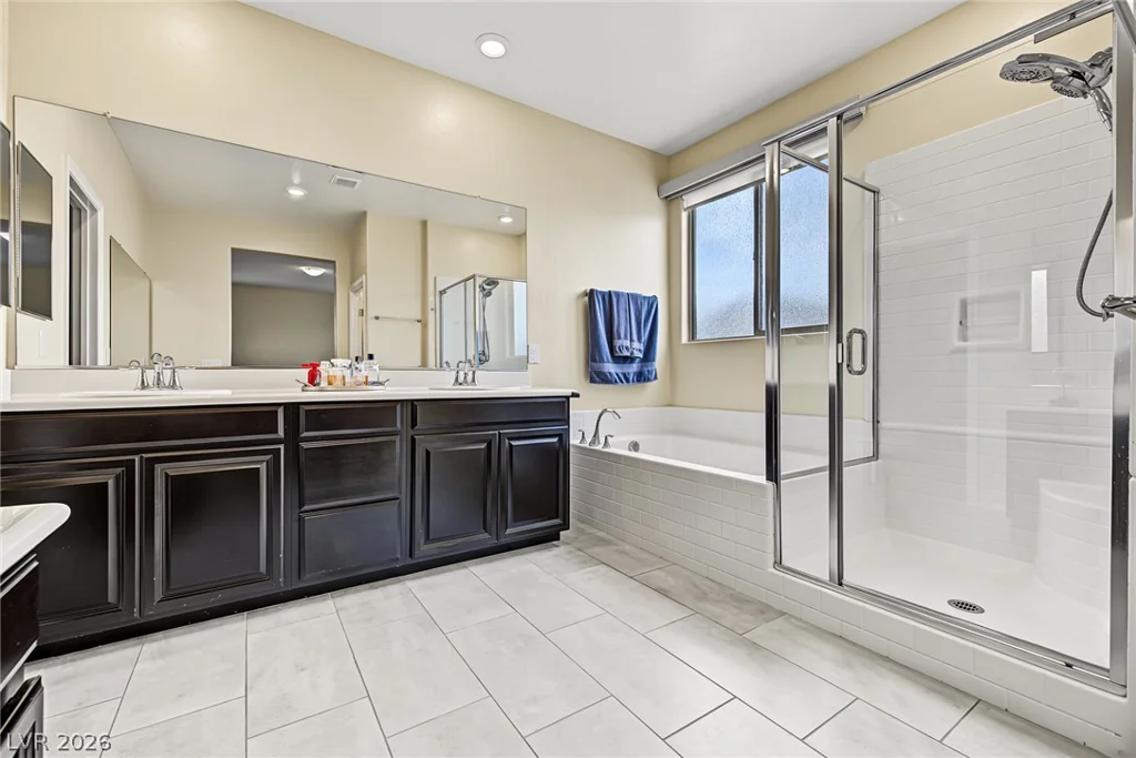 3813 Birch River, North Las Vegas, NV 89032