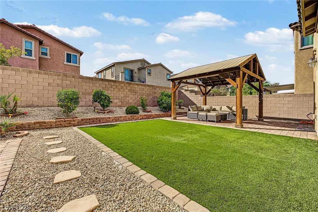 3813 Birch River, North Las Vegas, NV 89032