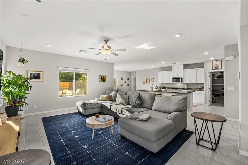 7437 Phoenix Falls, North Las Vegas, NV 89084