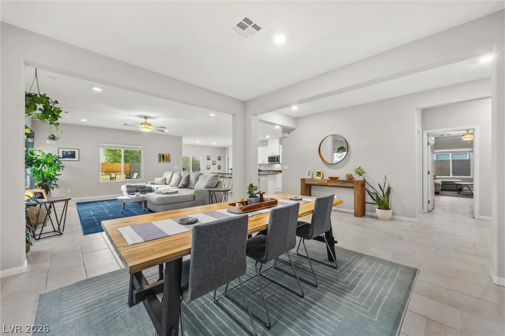 7437 Phoenix Falls, North Las Vegas, NV 89084