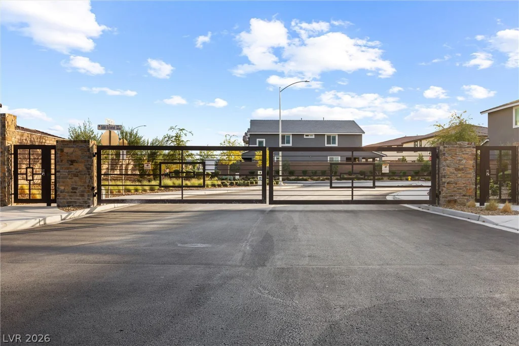 7437 Phoenix Falls, North Las Vegas, NV 89084
