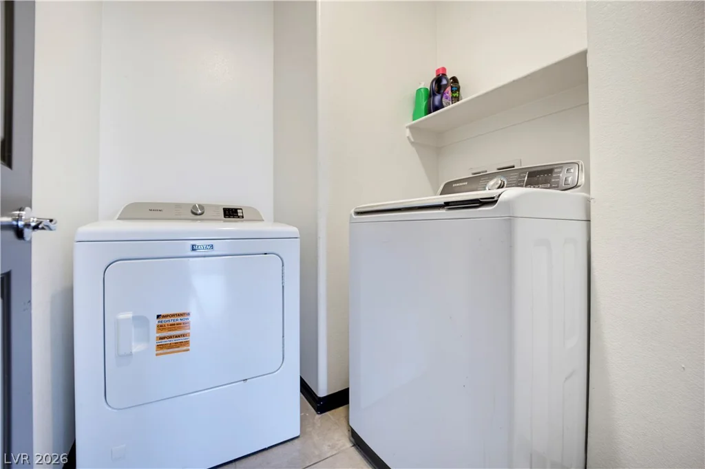 942 Twincrest, North Las Vegas, NV 89032