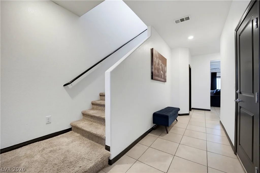 942 Twincrest, North Las Vegas, NV 89032