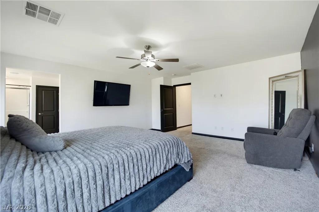 942 Twincrest, North Las Vegas, NV 89032