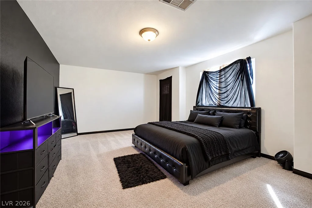 942 Twincrest, North Las Vegas, NV 89032