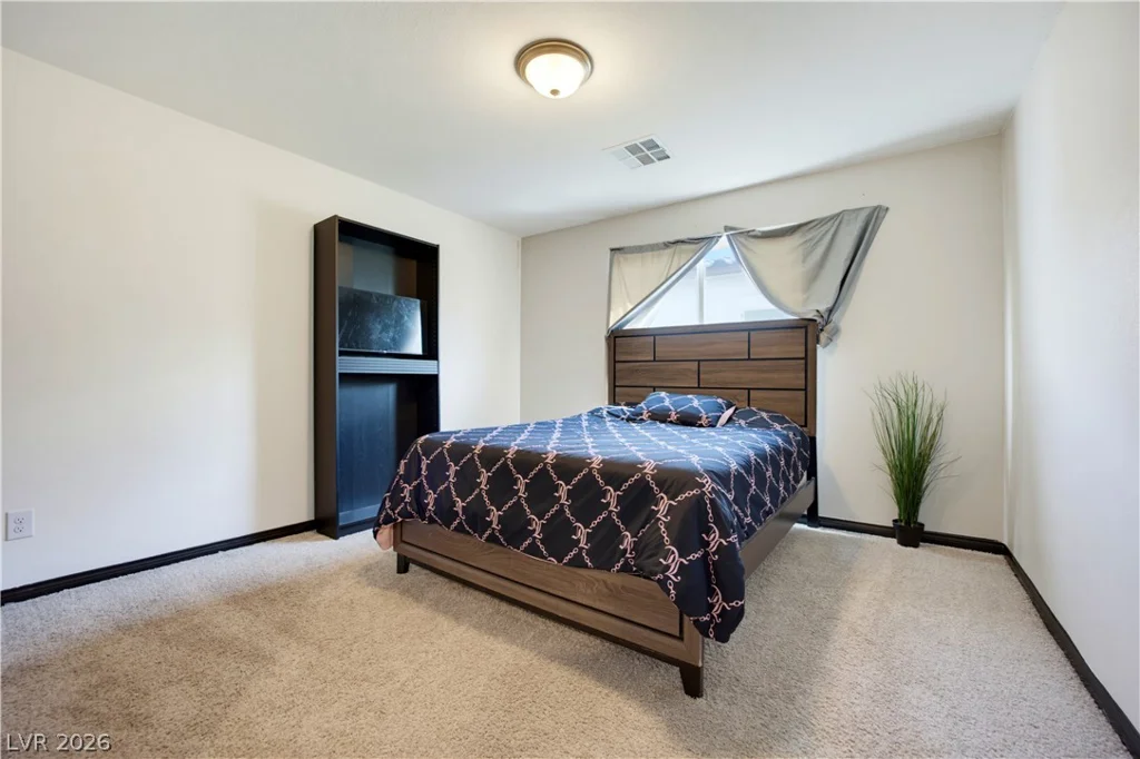 942 Twincrest, North Las Vegas, NV 89032