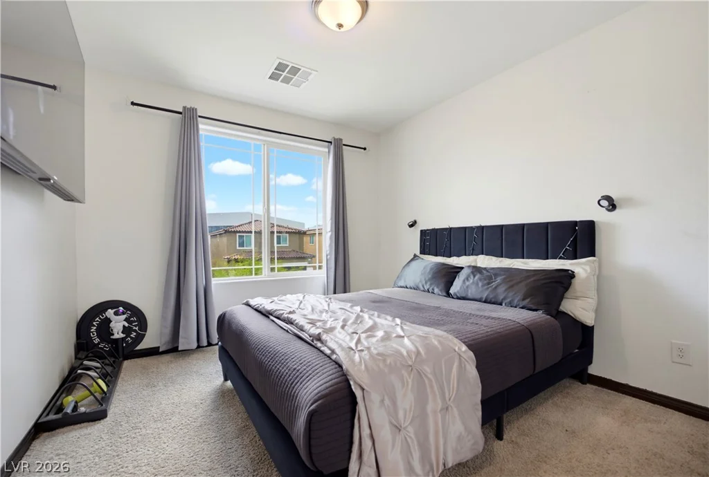 942 Twincrest, North Las Vegas, NV 89032