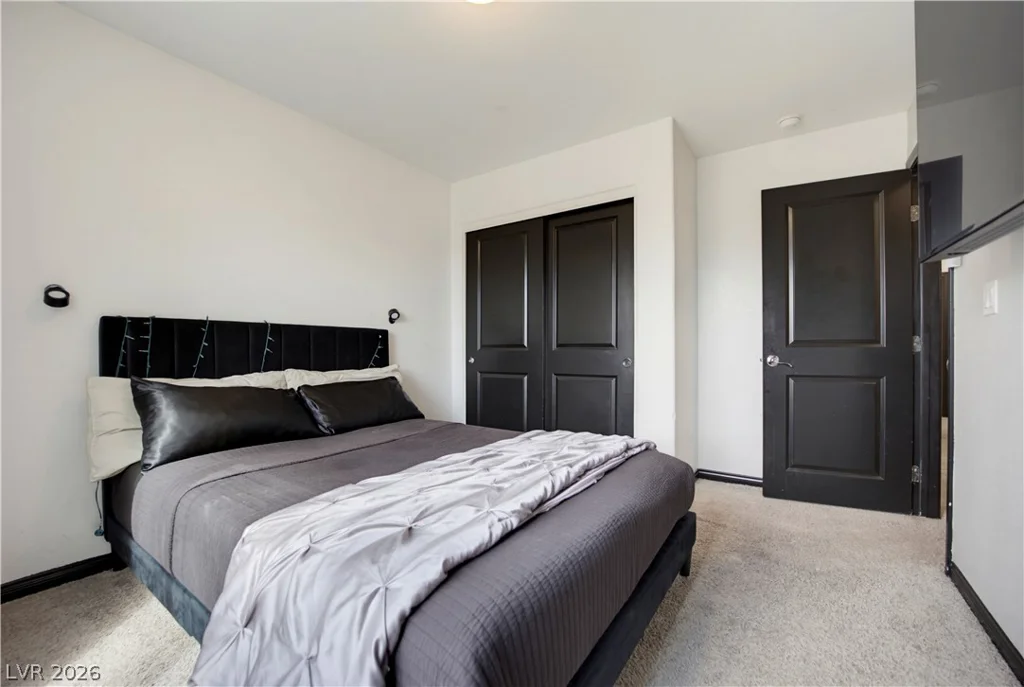 942 Twincrest, North Las Vegas, NV 89032