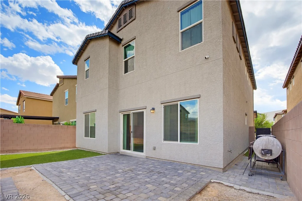 942 Twincrest, North Las Vegas, NV 89032