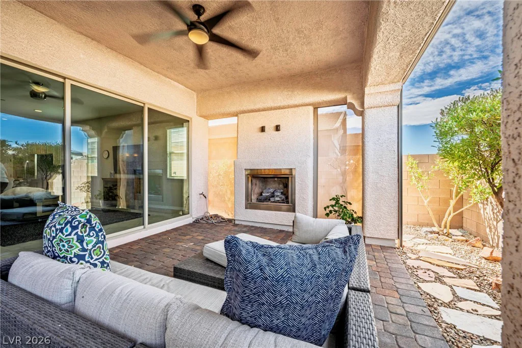 512 Heritage Bridge, Henderson, NV 89011
