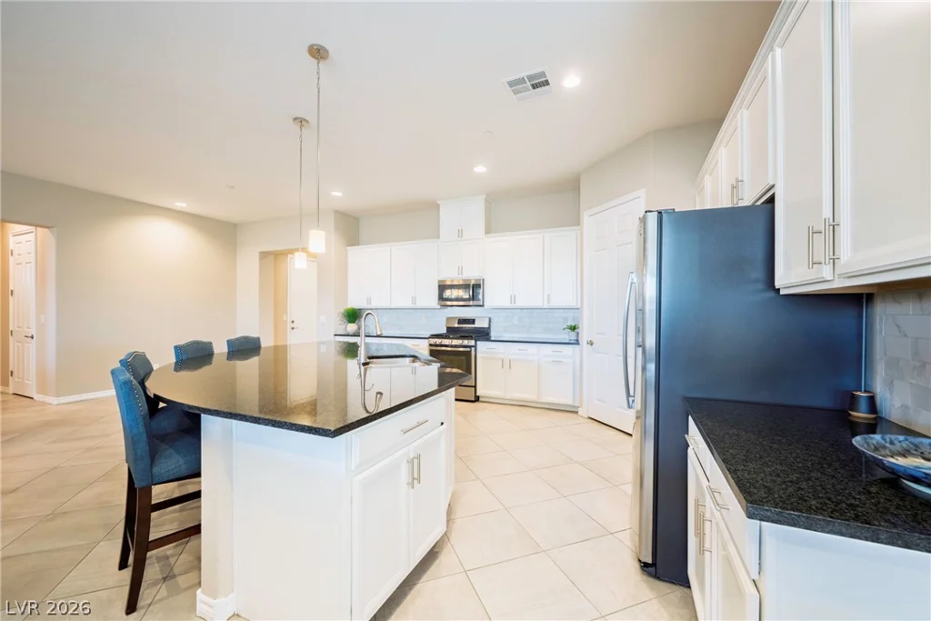 512 Heritage Bridge, Henderson, NV 89011