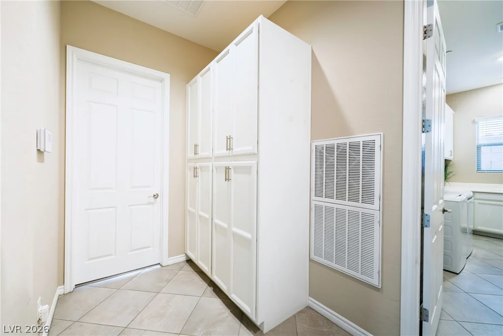 512 Heritage Bridge, Henderson, NV 89011