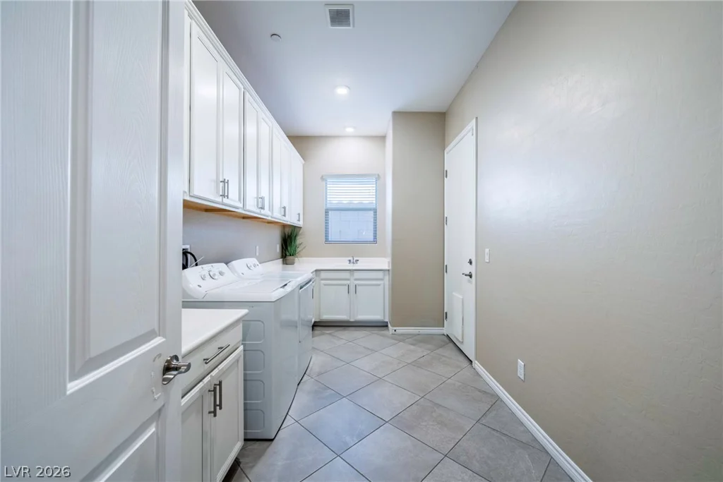 512 Heritage Bridge, Henderson, NV 89011