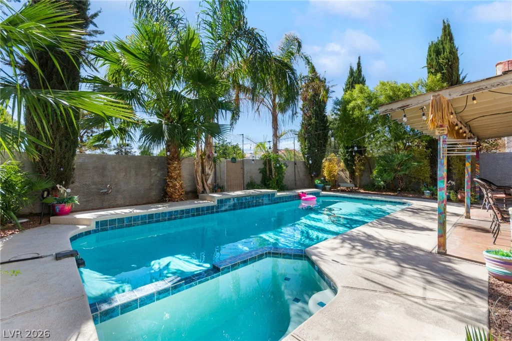 1731 Monte Alban, North Las Vegas, NV 89031