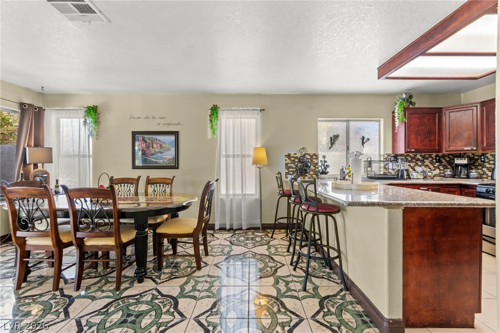 1731 Monte Alban, North Las Vegas, NV 89031