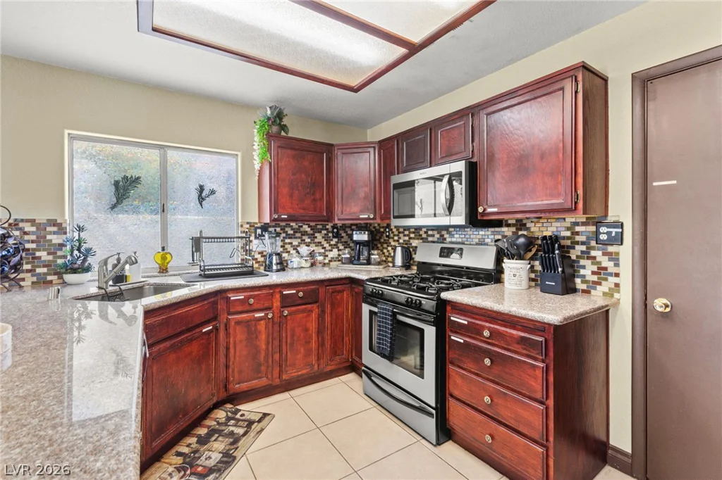 1731 Monte Alban, North Las Vegas, NV 89031