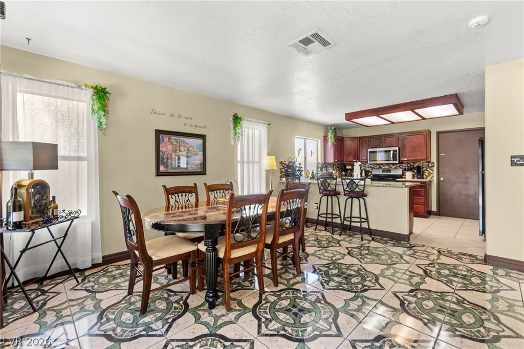 1731 Monte Alban, North Las Vegas, NV 89031