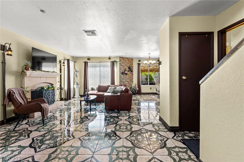 1731 Monte Alban, North Las Vegas, NV 89031