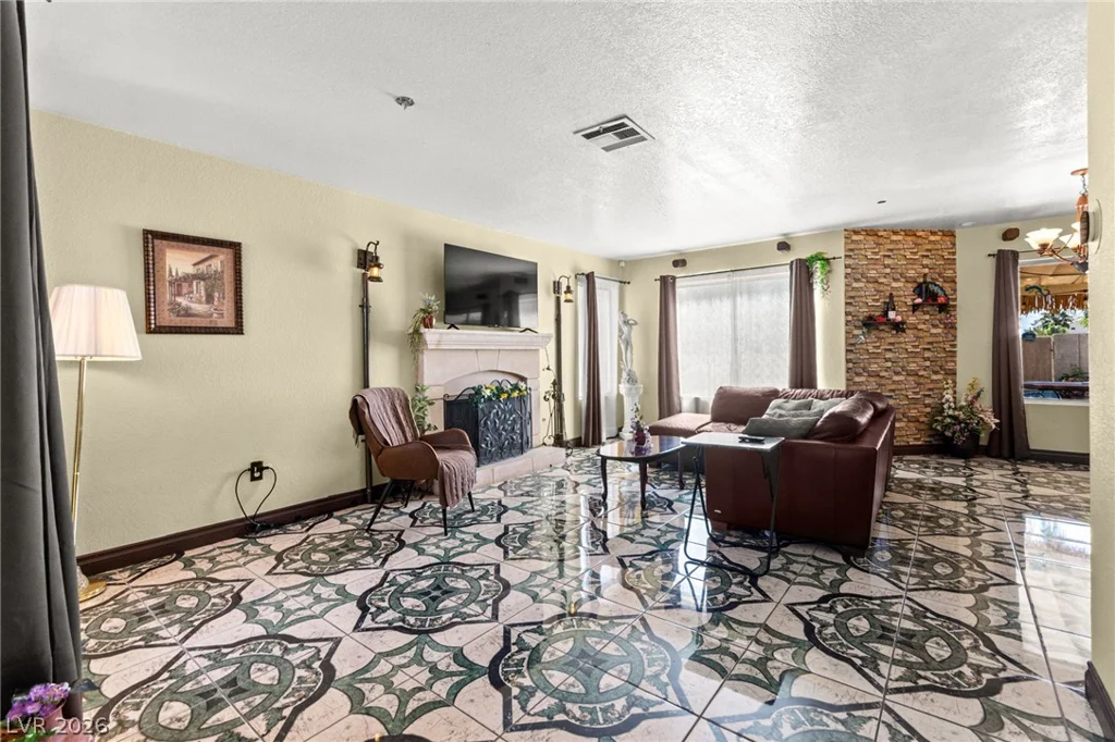 1731 Monte Alban, North Las Vegas, NV 89031