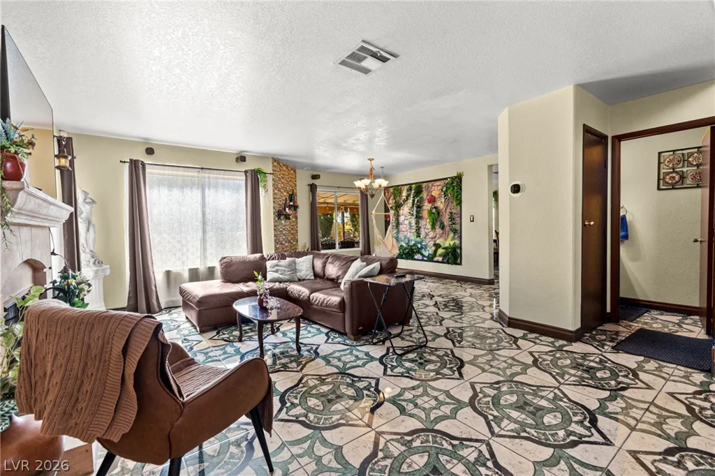 1731 Monte Alban, North Las Vegas, NV 89031