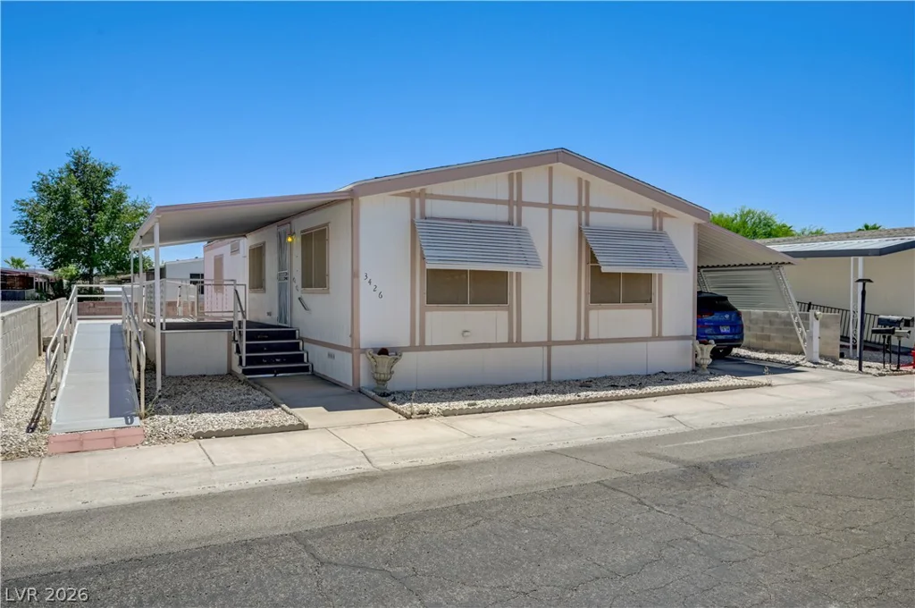 3426 Gulf Shores, Las Vegas, NV 89122