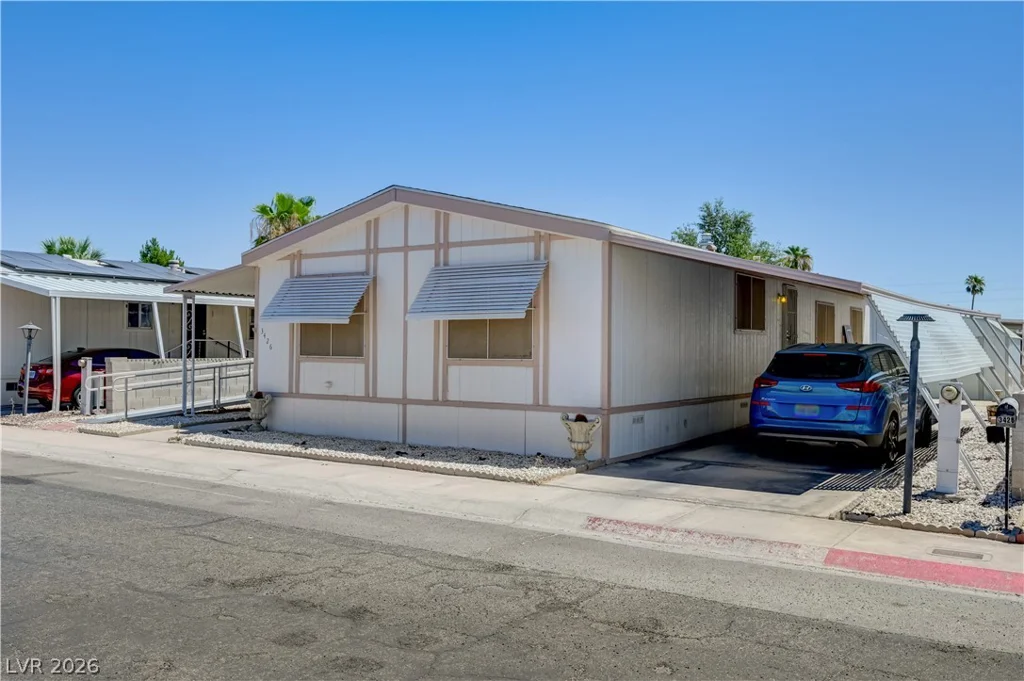 3426 Gulf Shores, Las Vegas, NV 89122