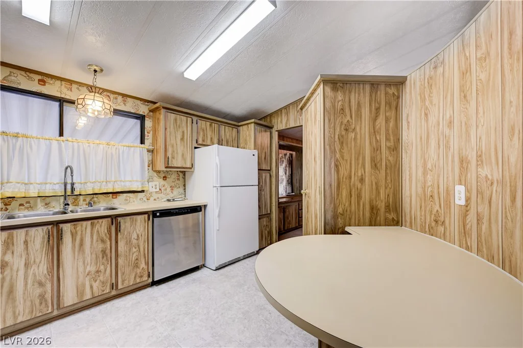3426 Gulf Shores, Las Vegas, NV 89122