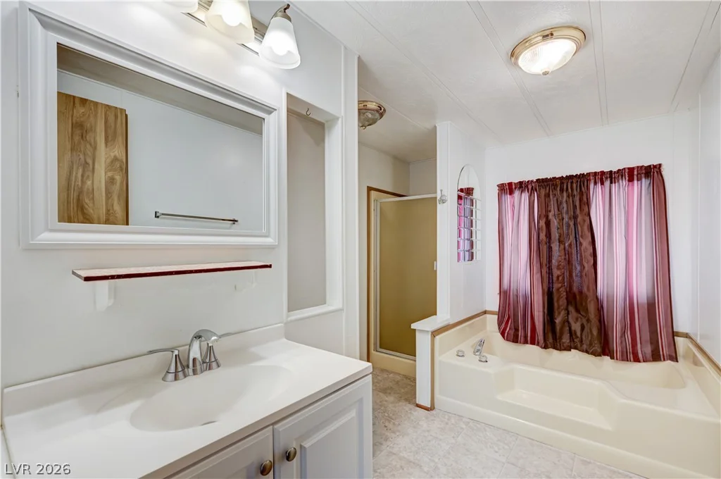 3426 Gulf Shores, Las Vegas, NV 89122