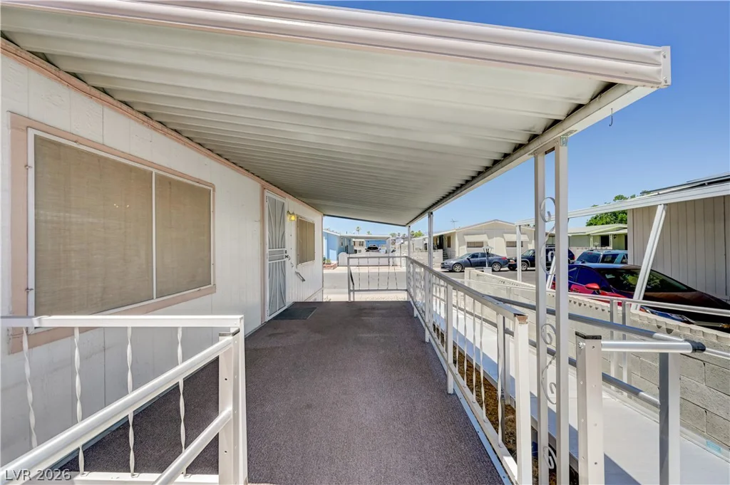 3426 Gulf Shores, Las Vegas, NV 89122