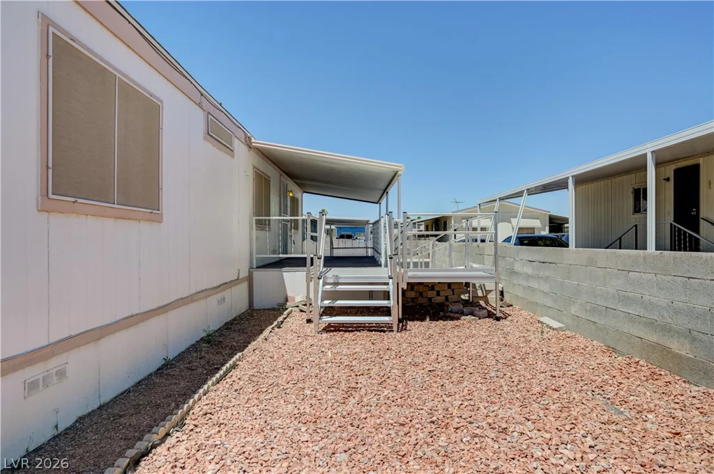 3426 Gulf Shores, Las Vegas, NV 89122