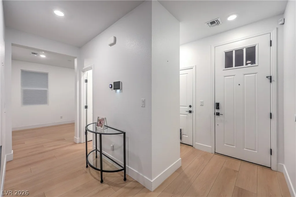 9748 Manchester Peak, Las Vegas, NV 89178