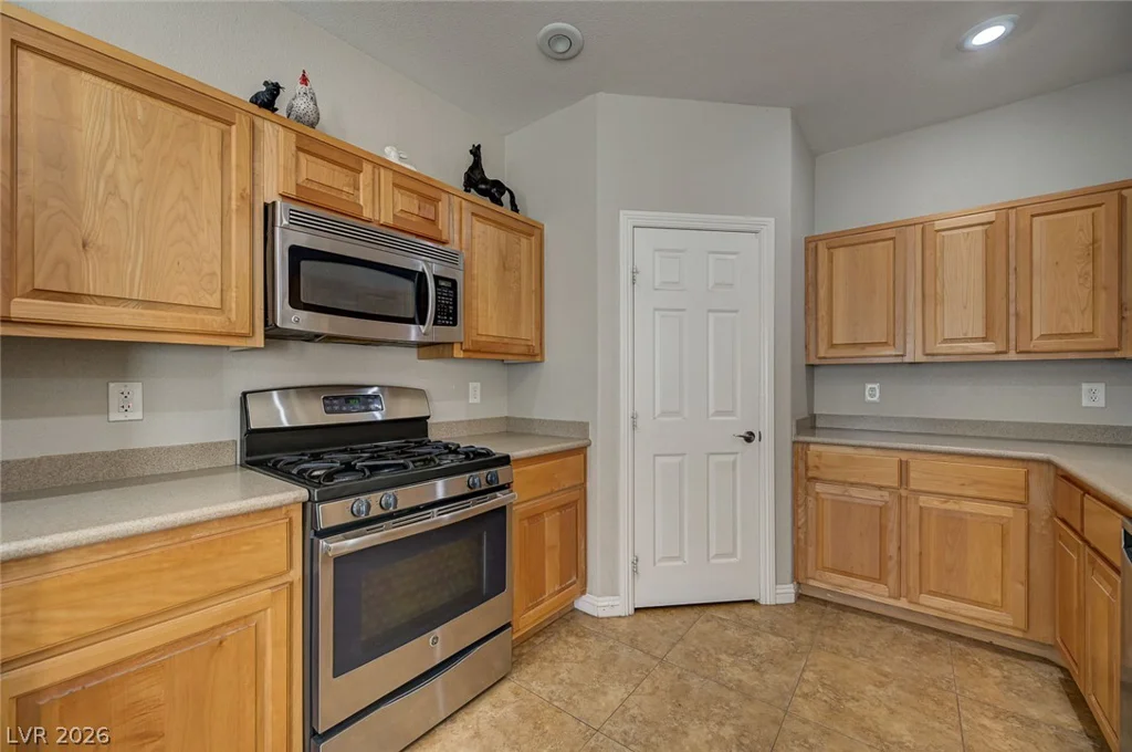 2185 Haypenny, Las Vegas, NV 89123