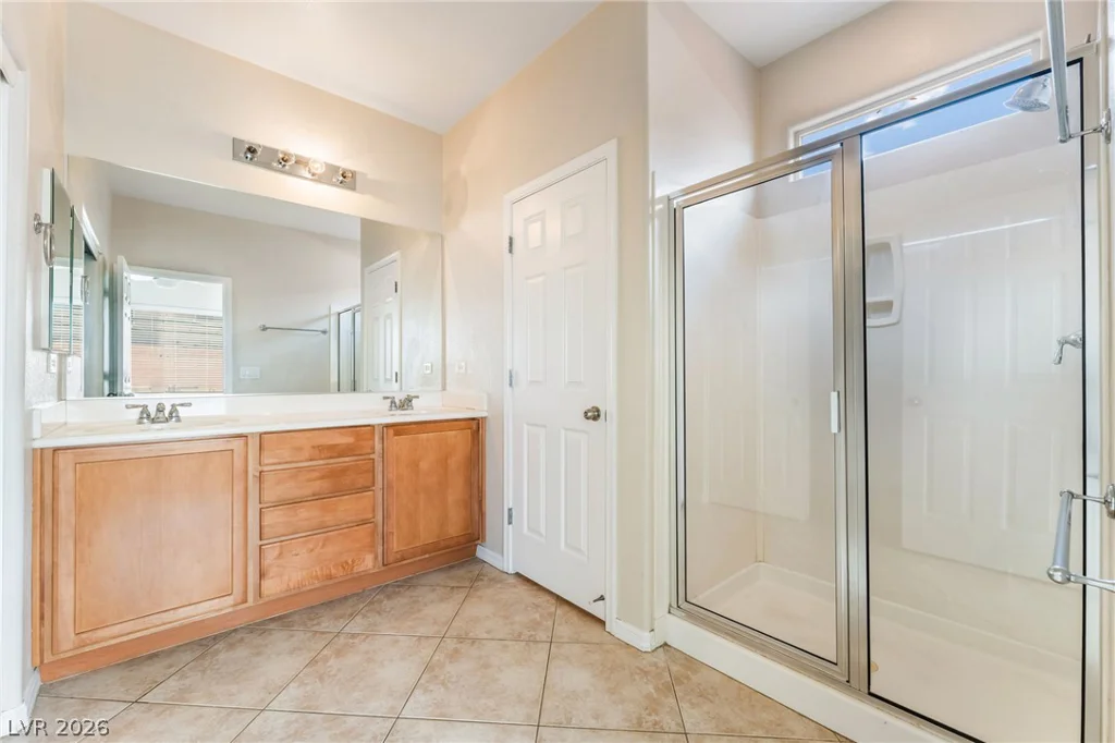 8640 Deering Bay, Las Vegas, NV 89131