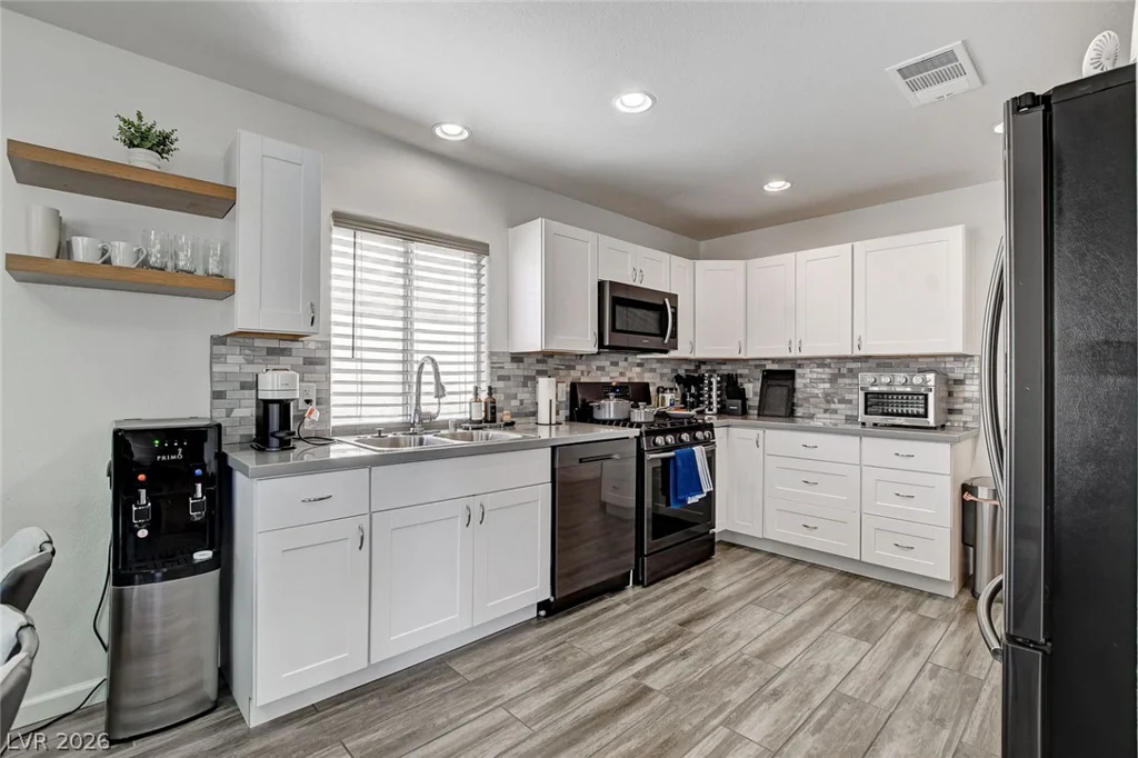 1658 Garden Path, Las Vegas, NV 89119