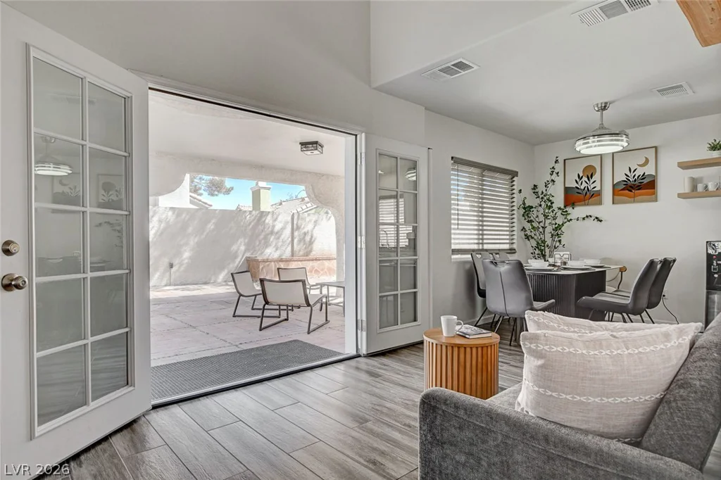 1658 Garden Path, Las Vegas, NV 89119