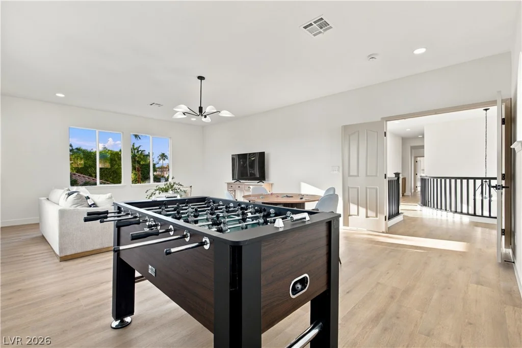 10729 Chillingham, Las Vegas, NV 89183