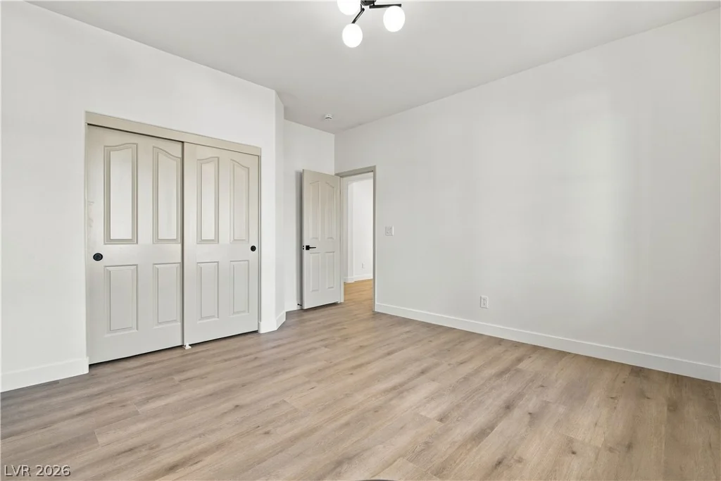 10729 Chillingham, Las Vegas, NV 89183