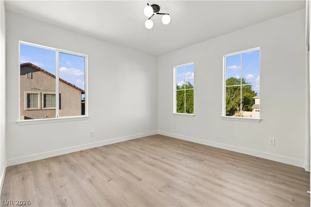 10729 Chillingham, Las Vegas, NV 89183