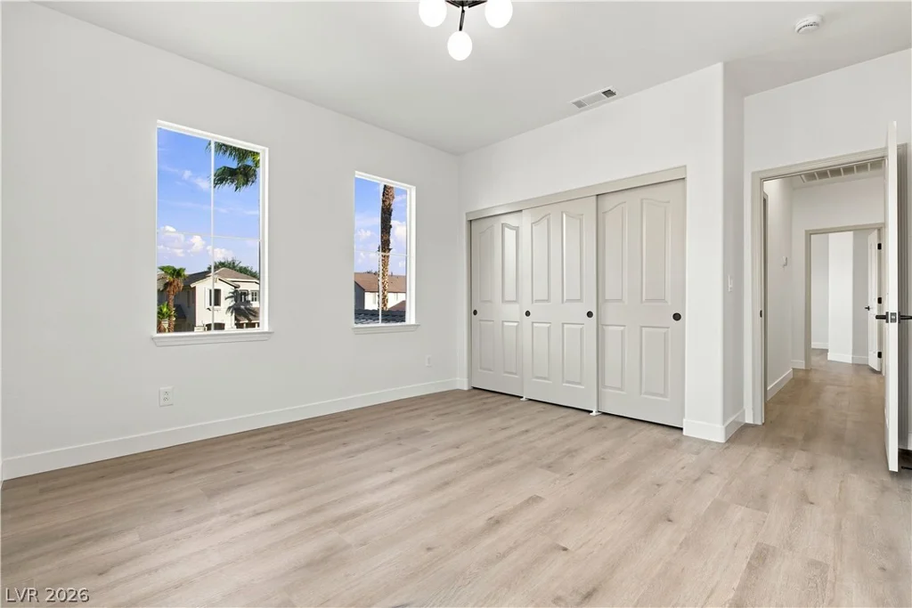 10729 Chillingham, Las Vegas, NV 89183