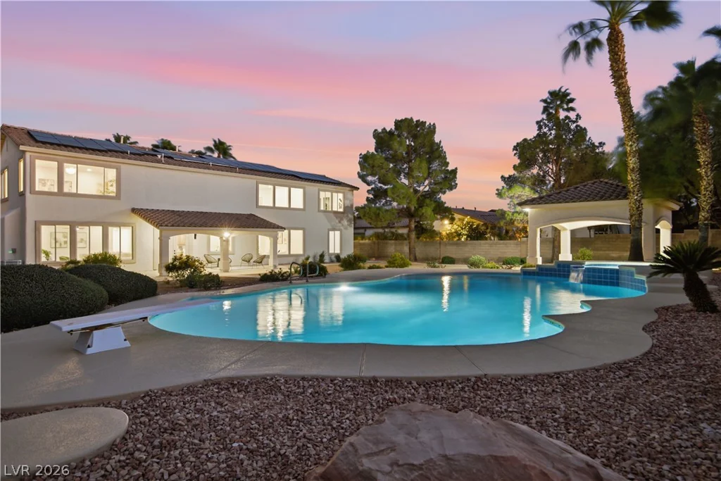 10729 Chillingham, Las Vegas, NV 89183