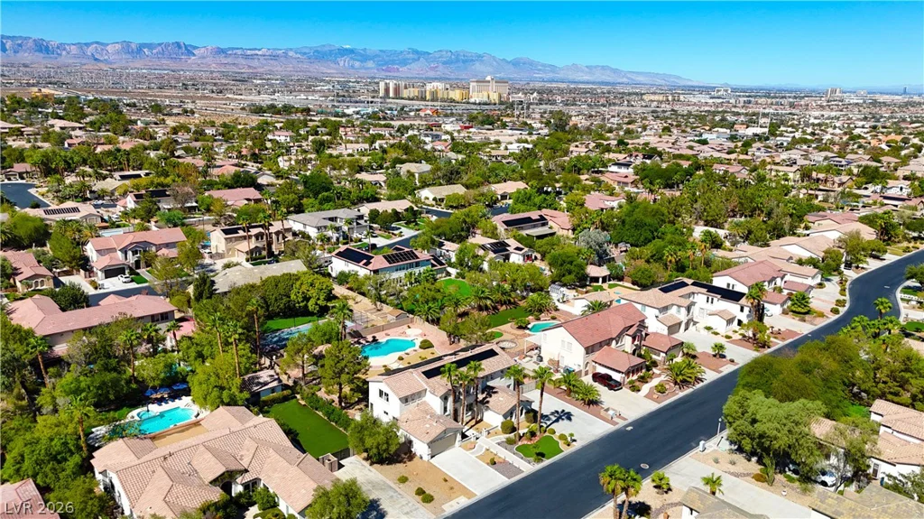 10729 Chillingham, Las Vegas, NV 89183