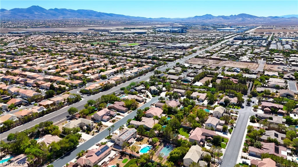 10729 Chillingham, Las Vegas, NV 89183